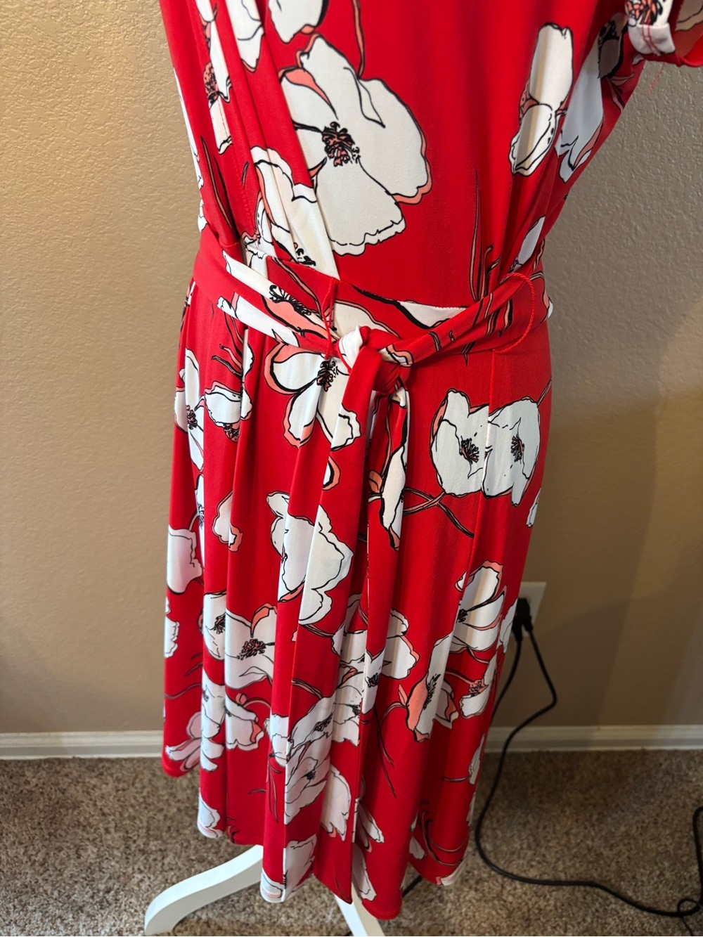 Liz Claiborne Dress Medium Red Faux-Wrap White Floral Midi Side Tie Retro Lined - Picture 9 of 13